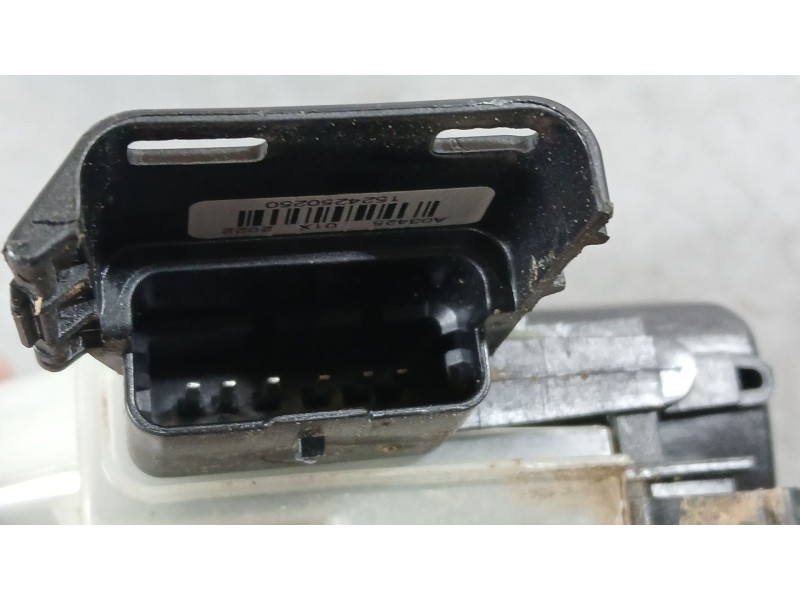 Recambio de cerradura puerta delantera derecha para opel corsa f (p2jo) 1.2 (68) referencia OEM IAM 9844412180  1A006451