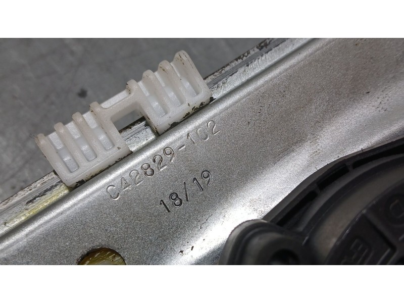 Recambio de elevalunas delantero izquierdo para renault talisman (lp_) 1.5 dci 110 referencia OEM IAM 807219613R  C42829102
