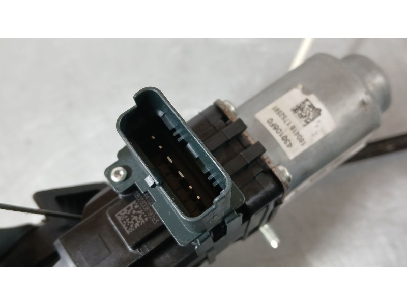 Recambio de elevalunas delantero izquierdo para renault talisman (lp_) 1.5 dci 110 referencia OEM IAM 807219613R  C42829102