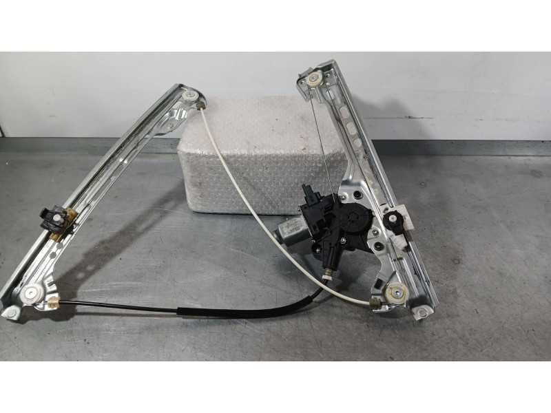 Recambio de elevalunas delantero izquierdo para renault talisman (lp_) 1.5 dci 110 referencia OEM IAM 807219613R  C42829102