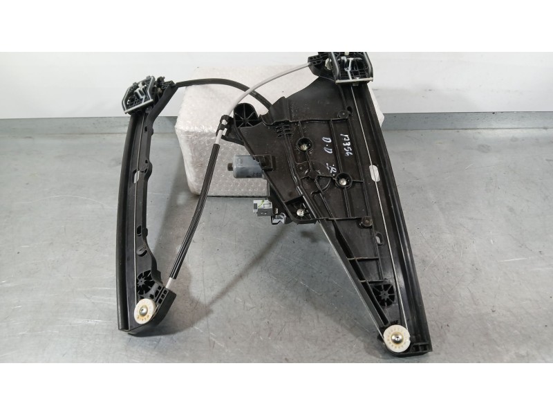 Recambio de elevalunas delantero derecho para opel corsa f (p2jo) 1.2 (68) referencia OEM IAM 9829043380 6 PINS 