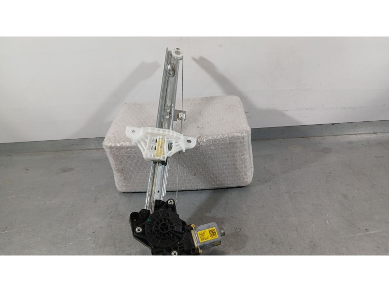 Recambio de elevalunas trasero derecho para hyundai i20 iii (bc3, bi3) 1.0 t-gdi referencia OEM IAM 82460Q0000 2 PINS 1130186428