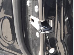 CERRADURA PUERTA TRASERA IZQUIERDA 52139904 
