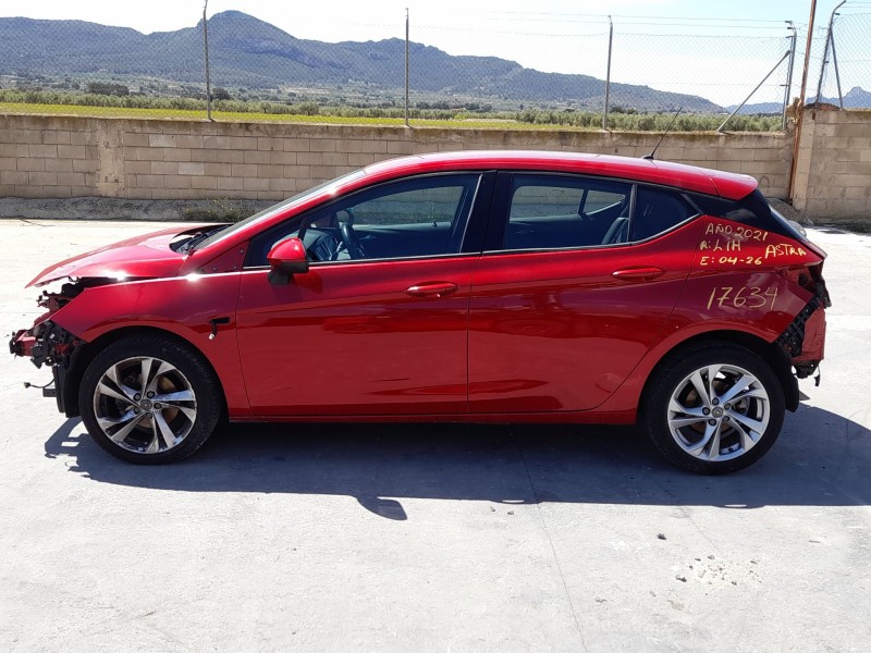 opel astra k (b16) del año 2021