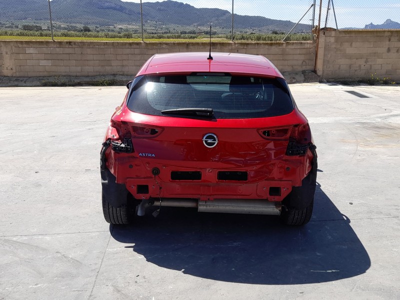 opel astra k (b16) del año 2021