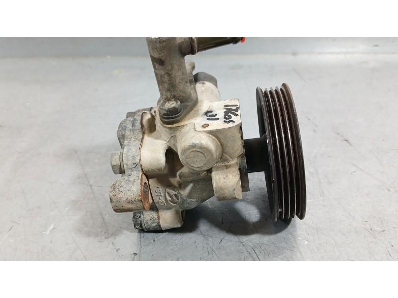 Recambio de bomba direccion para hyundai accent ii (lc) 1.3 referencia OEM IAM 5711025000  YST27