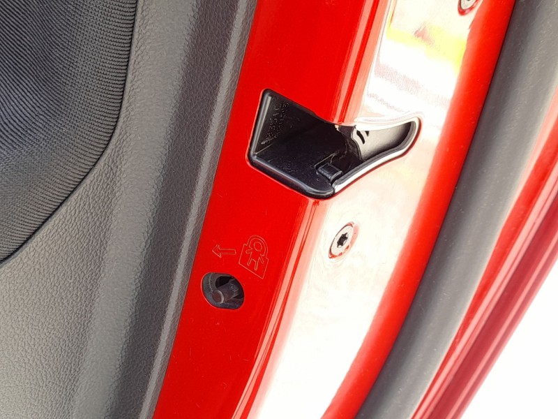 Recambio de cerradura puerta trasera derecha para opel astra k (b16) 1.2 turbo (68) referencia OEM IAM 13533667  