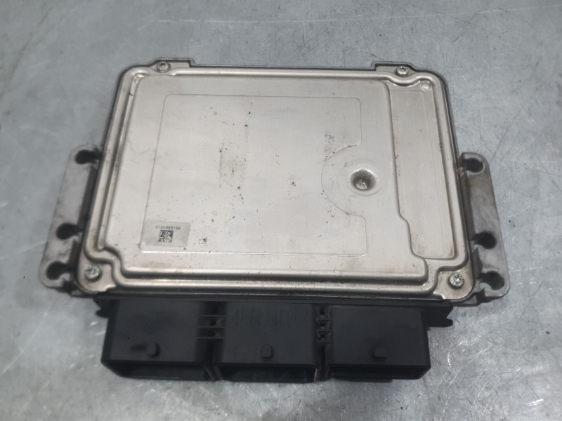 Recambio de centralita motor uce para ford fiesta vi (cb1, ccn) 1.6 tdci referencia OEM IAM AV2112A650HE 0281017588 BOSCH