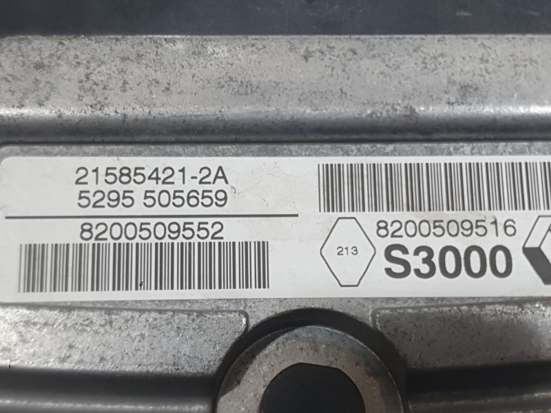Recambio de centralita motor uce para renault megane ii (bm0/1_, cm0/1_) 1.4 16v (bm0b, cm0b) referencia OEM IAM 8200509552  