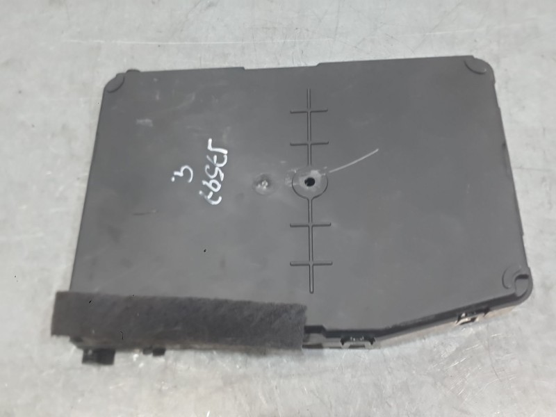 Recambio de caja reles / fusibles para renault megane ii (bm0/1_, cm0/1_) 1.4 16v (bm0b, cm0b) referencia OEM IAM 8200433201  