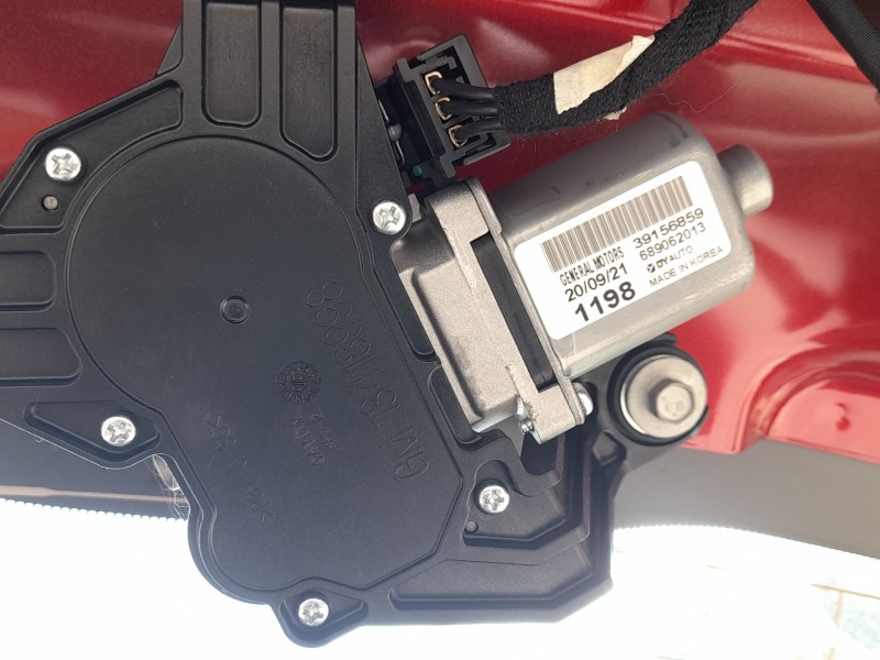 Recambio de motor limpia trasero para opel astra k (b16) 1.2 turbo (68) referencia OEM IAM YR00003780  