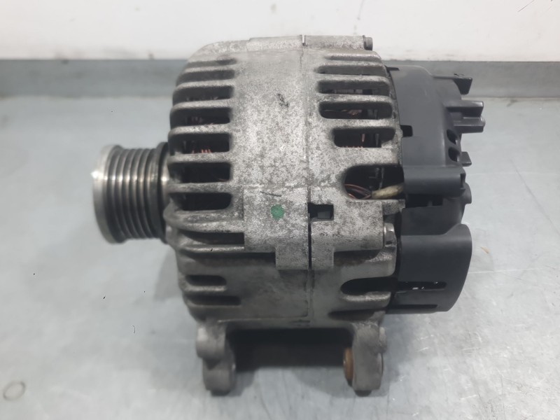 Recambio de alternador para seat exeo (3r2) 2.0 tdi referencia OEM IAM 06F903023P TG14C023 VALEO