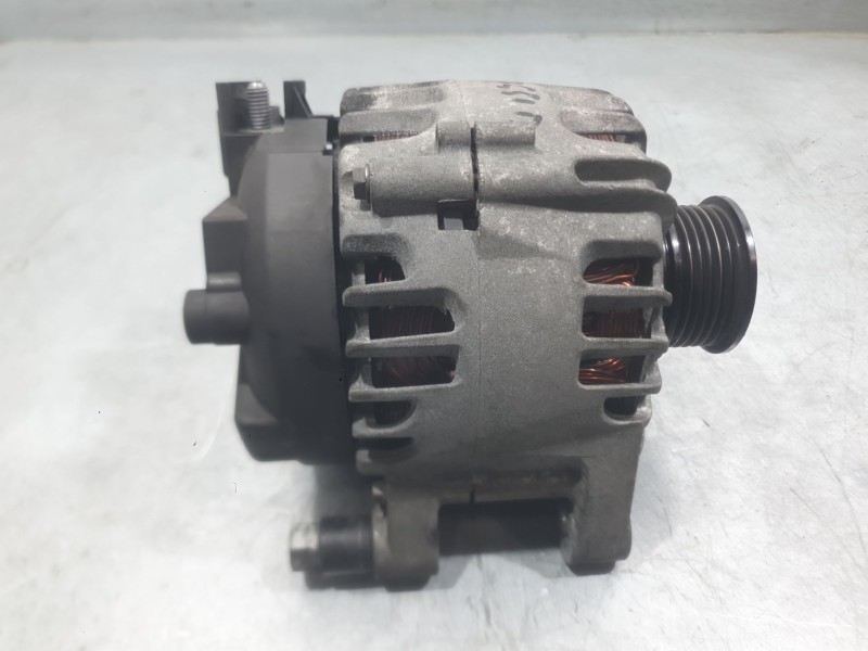 Recambio de alternador para ford fiesta vi (cb1, ccn) 1.6 tdci referencia OEM IAM AV6N10300DB 2606436A VALEO