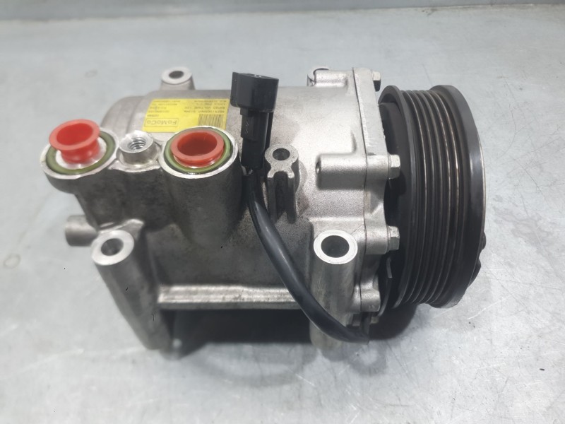 Recambio de compresor aire acondicionado para ford fiesta vi (cb1, ccn) 1.6 tdci referencia OEM IAM 8V5119D629DF  