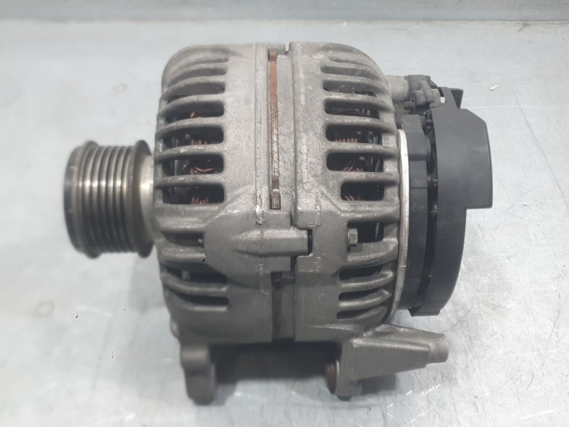 Recambio de alternador para audi a4 b7 (8ec) 2.0 tdi 16v referencia OEM IAM 06F903023J 06F903023FX 