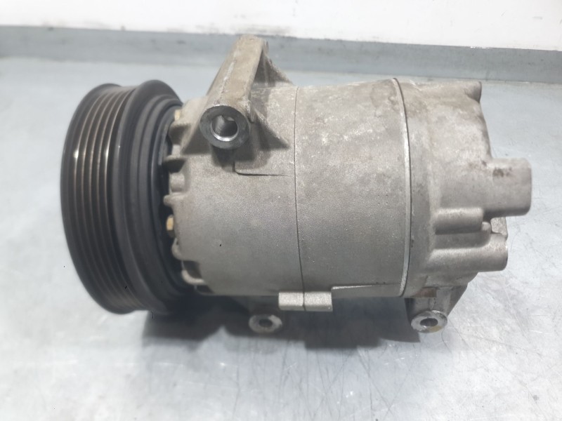Recambio de compresor aire acondicionado para renault megane ii (bm0/1_, cm0/1_) 1.4 16v (bm0b, cm0b) referencia OEM IAM 8200470