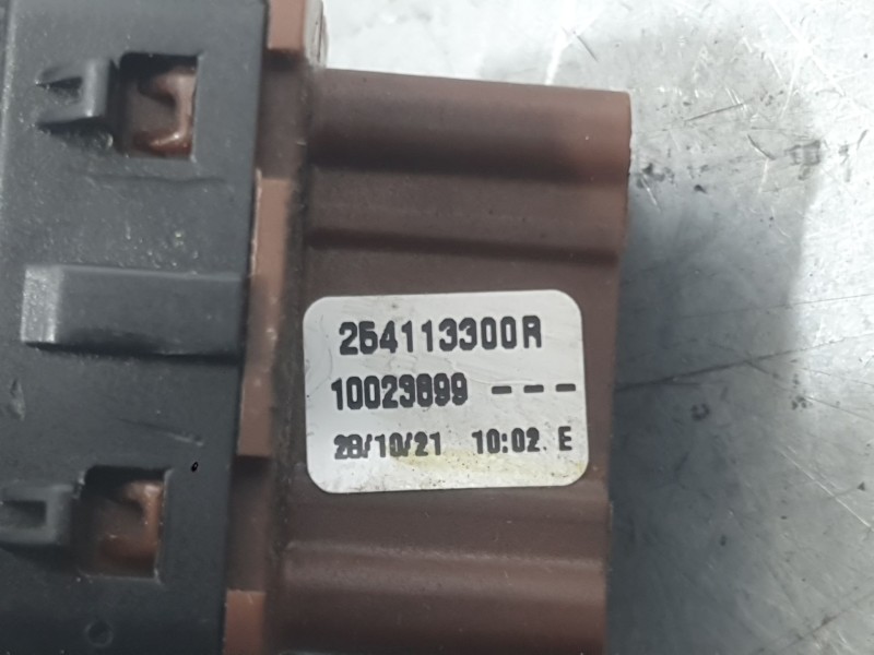 Recambio de mando elevalunas delantero izquierdo para dacia sandero iii 1.0 tce 90 referencia OEM IAM 254113300R TRASERO 2542912