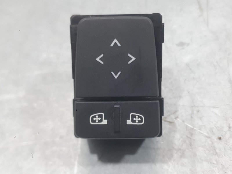 Recambio de mando retrovisor para dacia sandero iii 1.0 tce 90 referencia OEM IAM 55703737R  