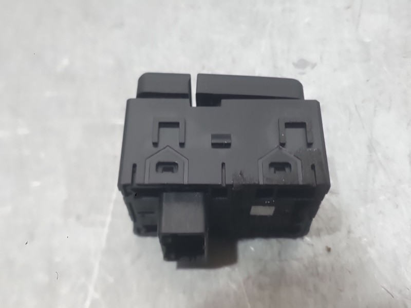 Recambio de mando retrovisor para dacia sandero iii 1.0 tce 90 referencia OEM IAM 55703737R  
