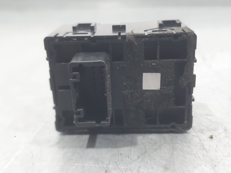 Recambio de mando retrovisor para dacia sandero iii 1.0 tce 90 referencia OEM IAM 55703737R  