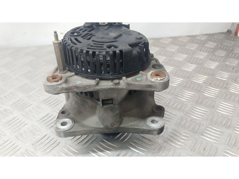 Recambio de alternador para volkswagen polo iii (6n1) 50 1.0 referencia OEM IAM 037903023Q VALEO 25418198