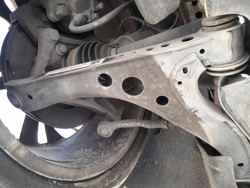 Recambio de brazo suspension inferior delantero derecho para opel astra k (b16) 1.2 turbo (68) referencia OEM IAM 39089345  