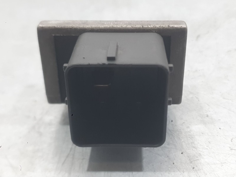 Recambio de caja precalentamiento para citroën nemo monospace 1.4 hdi referencia OEM IAM 9645668680  