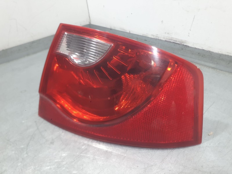 Recambio de piloto trasero derecho exterior para seat exeo (3r2) 2.0 tdi referencia OEM IAM 3R5945096C 89320221 VALEO