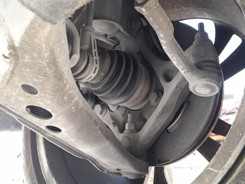 Recambio de mangueta delantera derecha para opel astra k (b16) 1.2 turbo (68) referencia OEM IAM 39030300  