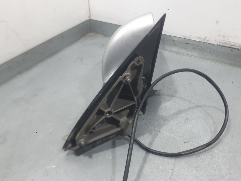 Recambio de retrovisor derecho para audi a4 b7 (8ec) 2.0 tdi 16v referencia OEM IAM 8E1858532AA01C ELECTRICO ROZADO 