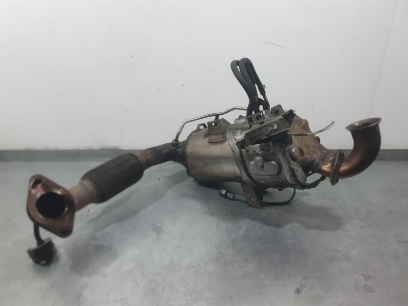 Recambio de filtro de particulas para ford fiesta vi (cb1, ccn) 1.6 tdci referencia OEM IAM AV215H270DA  