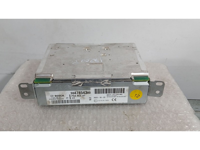 Recambio de sistema audio / radio para opel corsa f (p2jo) 1.2 (68) referencia OEM IAM 9847854380 BOSCH 7503900497