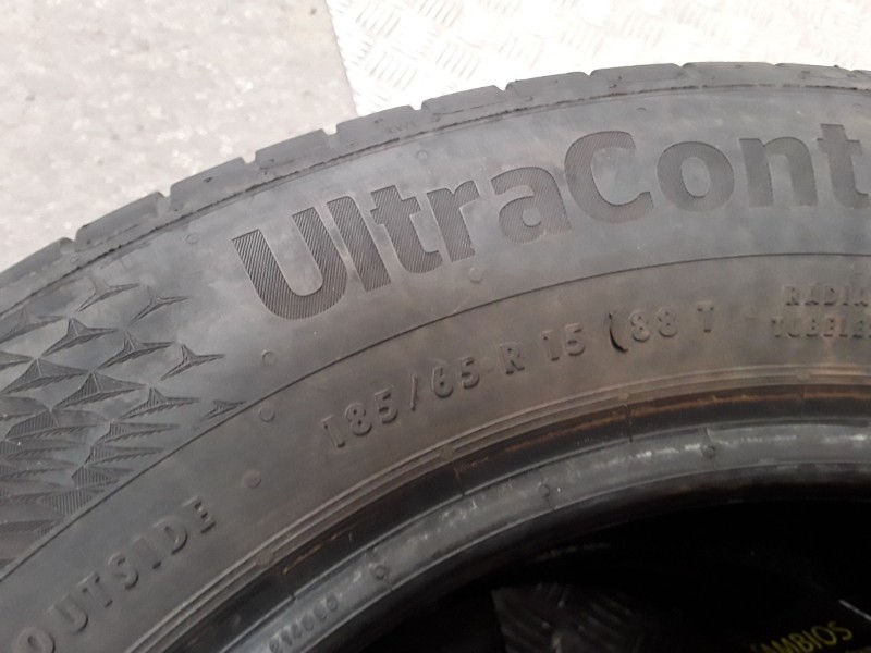 Recambio de neumatico pareja para neumaticos reutilizados - referencia OEM IAM 185651588T CONTINENTAL 185/65/15/88T