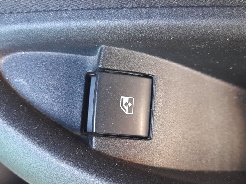 Recambio de mando elevalunas trasero derecho para opel astra k (b16) 1.6 cdti (68) referencia OEM IAM 13408452  
