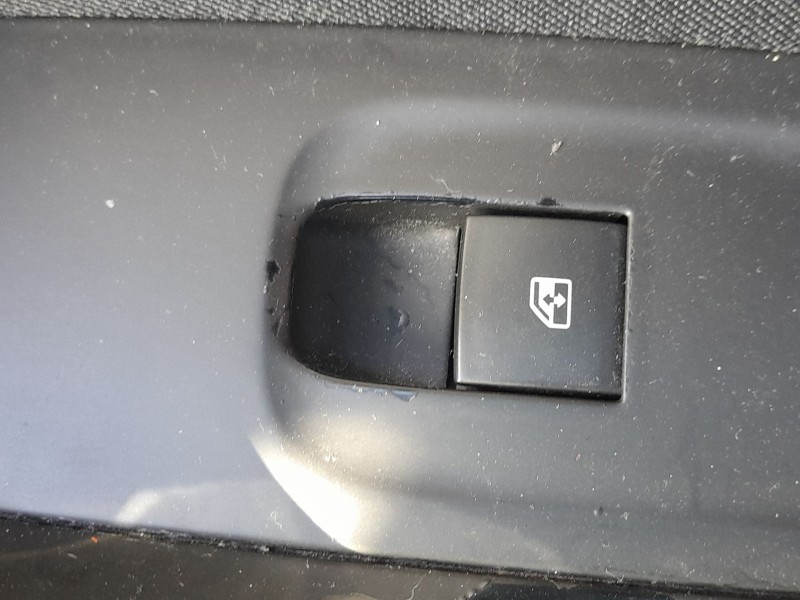 Recambio de mando elevalunas delantero derecho para opel astra k (b16) 1.6 cdti (68) referencia OEM IAM 13408448  
