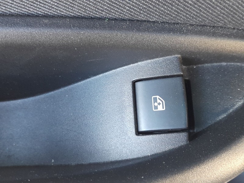 Recambio de mando elevalunas trasero izquierdo para opel astra k (b16) 1.6 cdti (68) referencia OEM IAM 13408452  
