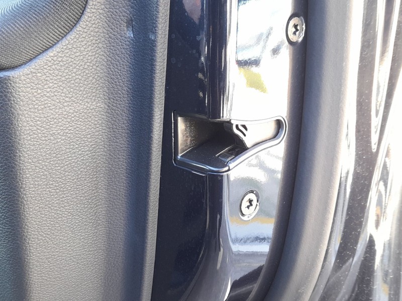 Recambio de cerradura puerta delantera derecha para opel astra k (b16) 1.6 cdti (68) referencia OEM IAM 13533592  