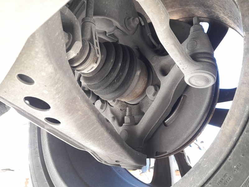 Recambio de mangueta delantera derecha para opel astra k (b16) 1.6 cdti (68) referencia OEM IAM 39030300  