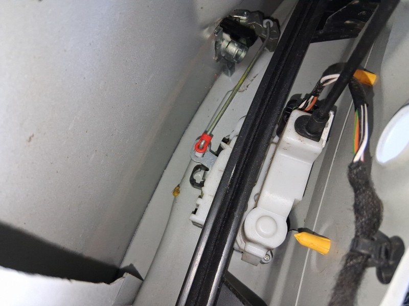 Recambio de cerradura puerta delantera derecha para fiat 500 (312_) 1.2 lpg (312axa1a) referencia OEM IAM 52191860  