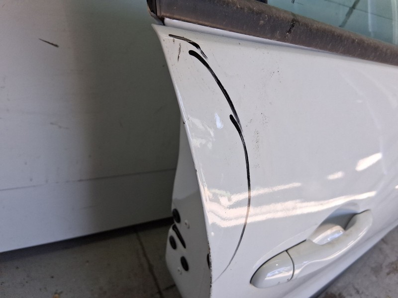 Recambio de puerta delantera derecha para renault clio iv (bh_) 0.9 tce 75 (bhnp) referencia OEM IAM 801008302R TOCADA 