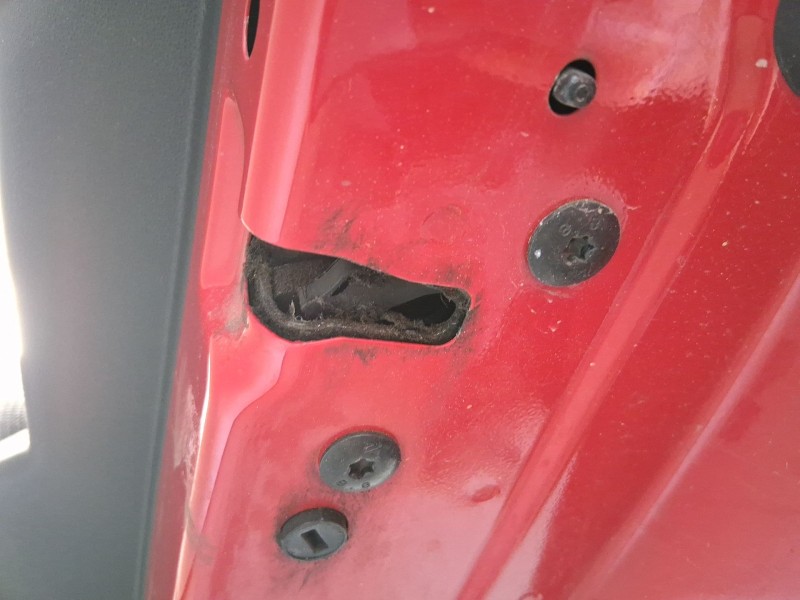 Recambio de cerradura puerta trasera derecha para citroën c4 cactus 1.2 vti 82 referencia OEM IAM 9819038880  