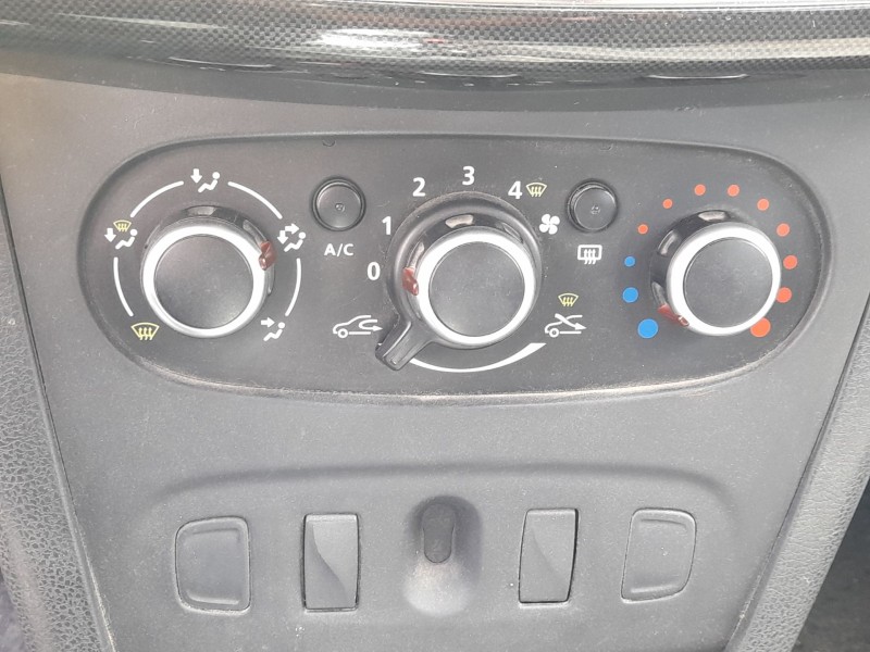 Recambio de mando calefaccion / aire acondicionado para dacia logan ii tce 90 lpg referencia OEM IAM 275106111R  