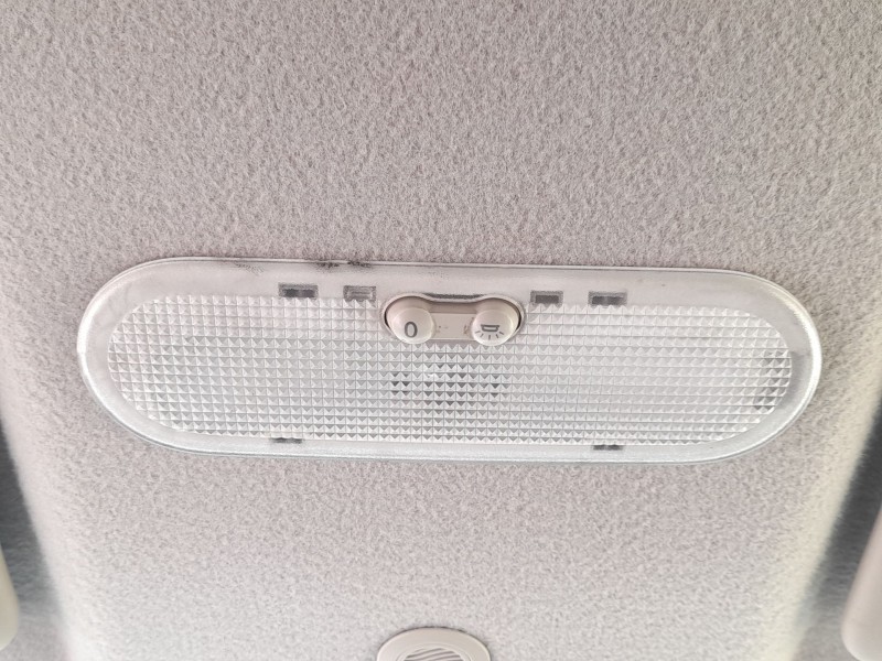 Recambio de luz interior para dacia logan ii tce 90 lpg referencia OEM IAM 264300167R  