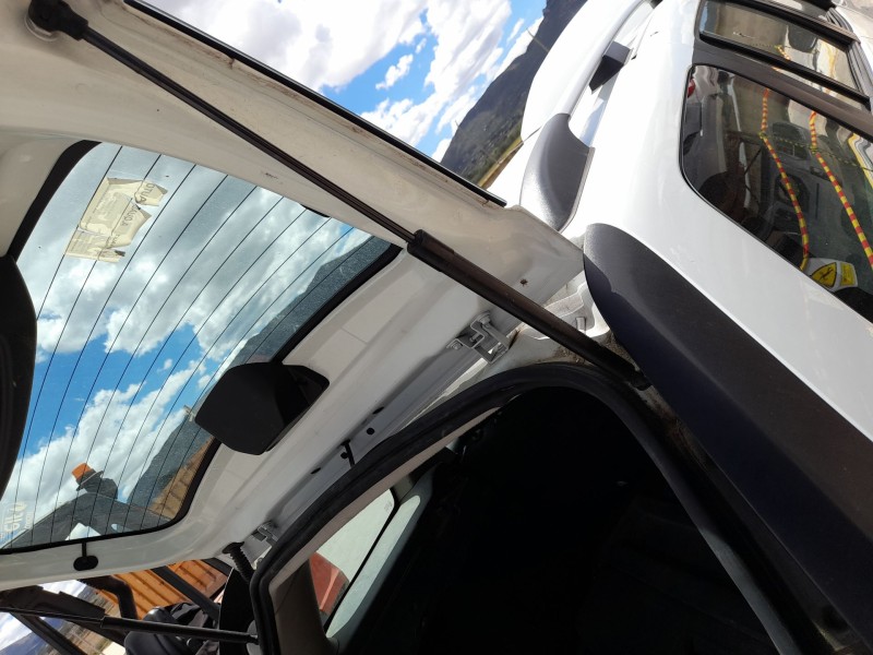 Recambio de amortiguadores maletero / porton para dacia logan ii tce 90 lpg referencia OEM IAM 904527457R  