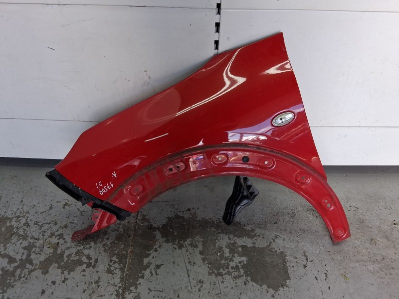 Recambio de aleta delantera izquierda para citroën c4 cactus 1.2 vti 82 referencia OEM IAM 9801112580  