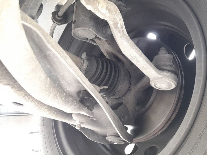 Recambio de mangueta delantera derecha para dacia logan ii tce 90 lpg referencia OEM IAM 400141880R  