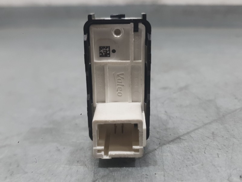 Recambio de mando elevalunas trasero derecho para citroën c3 iii (sx) 1.5 bluehdi 100 (sxyhyp, sxyhtu) referencia OEM IAM 967622