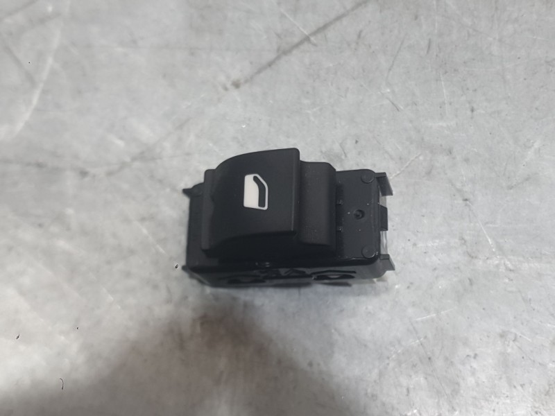 Recambio de mando elevalunas trasero izquierdo para citroën c3 iii (sx) 1.5 bluehdi 100 (sxyhyp, sxyhtu) referencia OEM IAM 9676