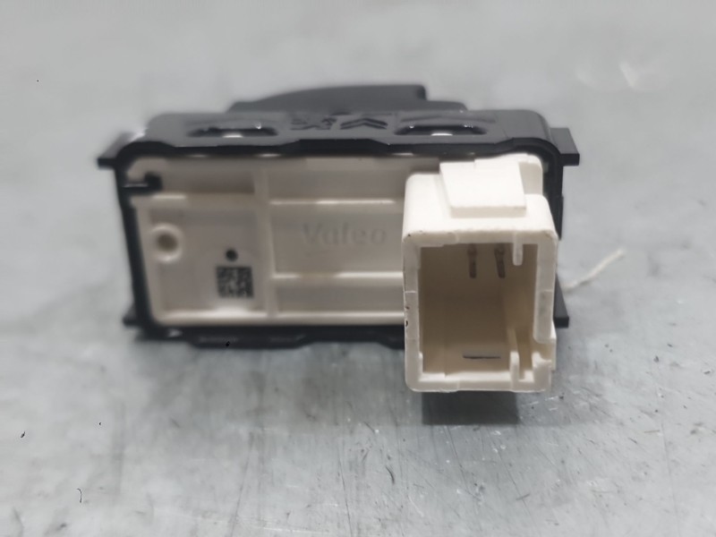 Recambio de mando elevalunas trasero izquierdo para citroën c3 iii (sx) 1.5 bluehdi 100 (sxyhyp, sxyhtu) referencia OEM IAM 9676