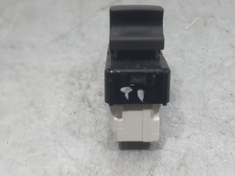 Recambio de mando elevalunas trasero izquierdo para citroën c3 iii (sx) 1.5 bluehdi 100 (sxyhyp, sxyhtu) referencia OEM IAM 9676